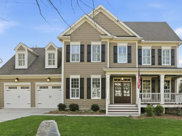 525 Wanderview Ln, Holly Springs, NC 27540