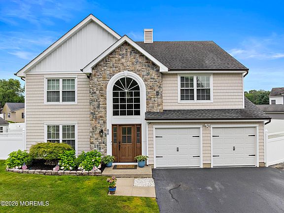 2nd image of 86 Colonial Drive