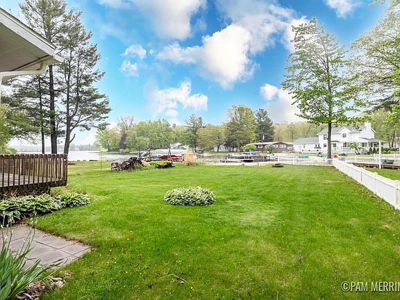 5th image of 8220 Indian Shores Dr