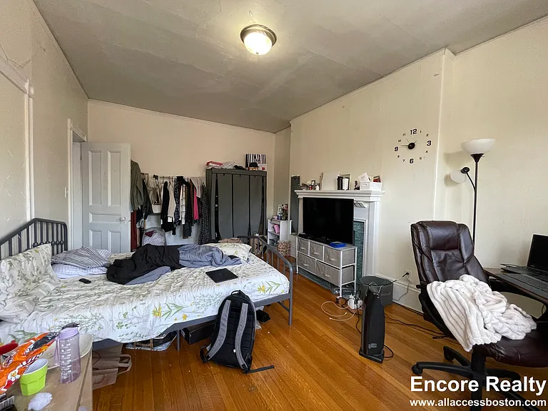 11 Park St #6 — Photo 11