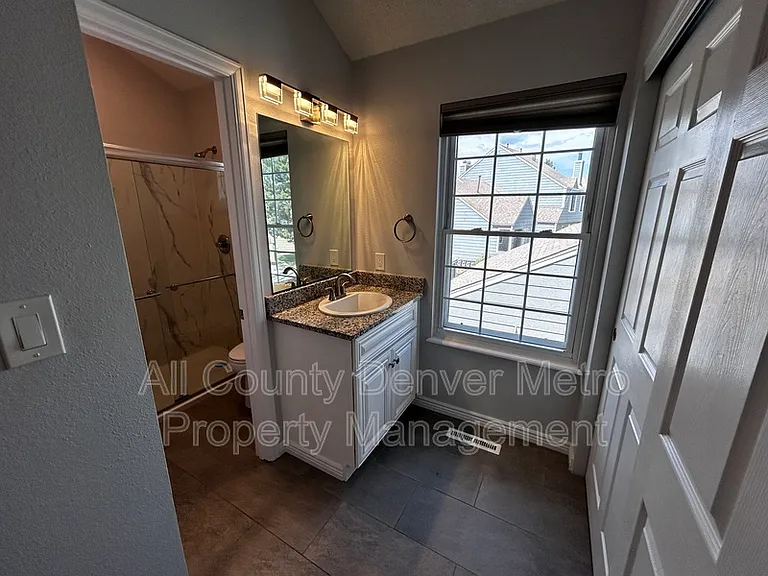 7250 Devinney Ct #E — Photo 10