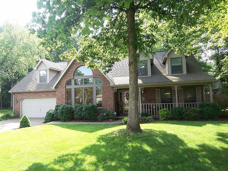 1st image of 749 Christopher Dr
