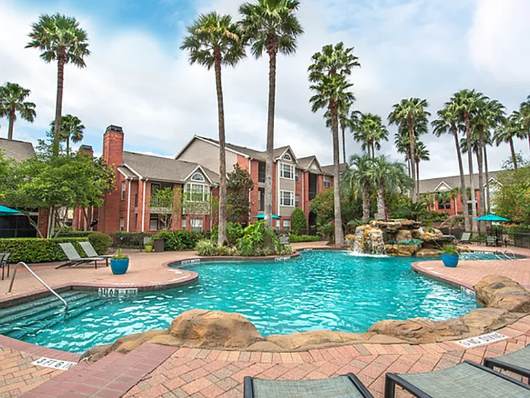Check out our exclusive resort-inspired pool and courtyard