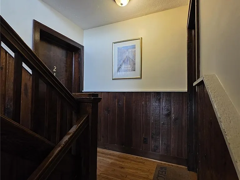 1745 W 31st Pl #1 — Photo 3