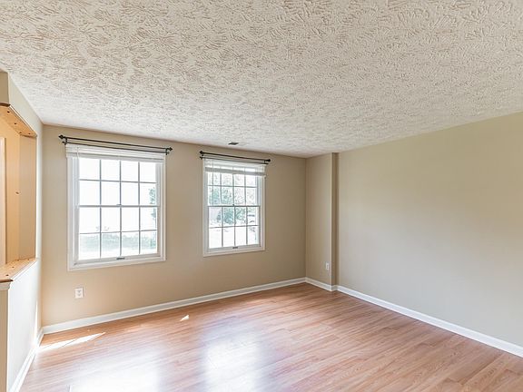 5th image of 6302 Betsy Ross Ct