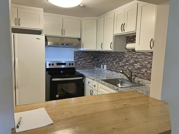 2nd image of 9 Tara Dr #12A
