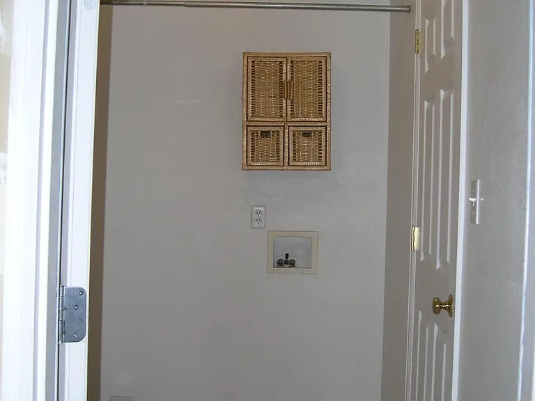461 N Sun Ct — Photo 4