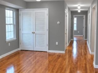 266 S 7th St, Newark, NJ 07103