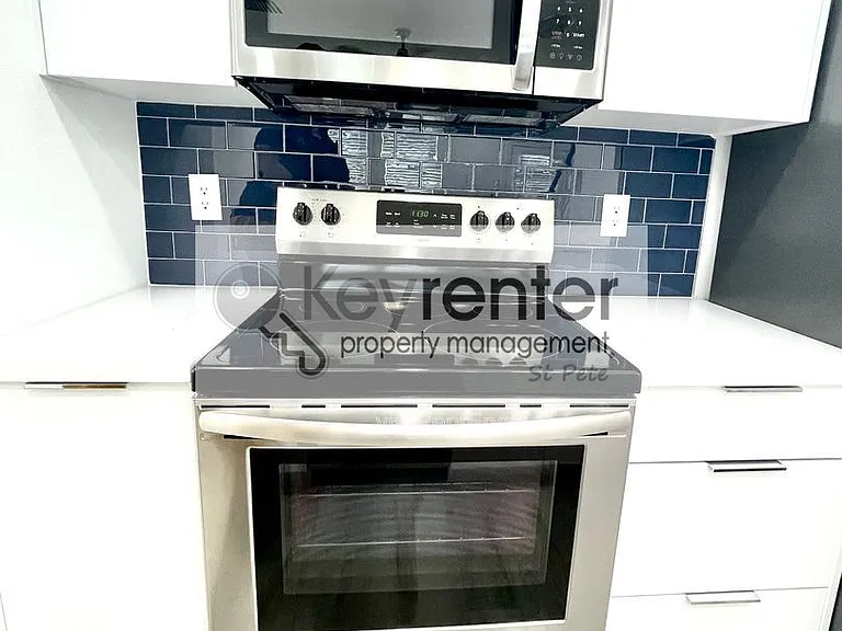 2703 N 24th St #1 — Photo 6