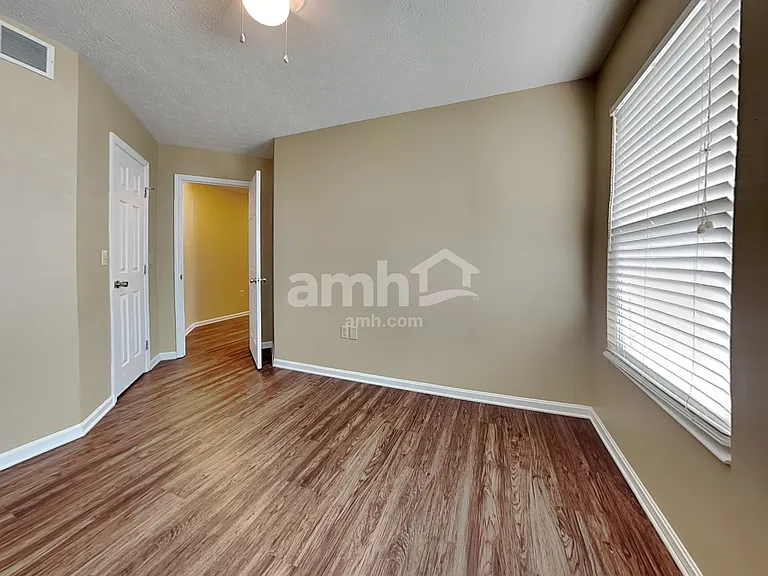 1415 E Kearney Ln — Photo 17