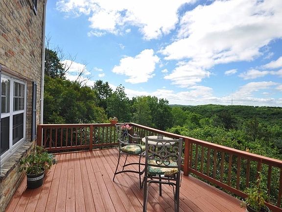 3rd image of 6919 Mount Pleasant Dr