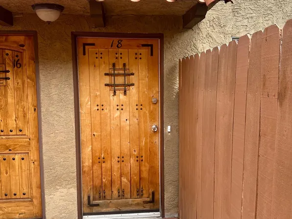 882 N Victor Ave #18, Inglewood, CA 90302