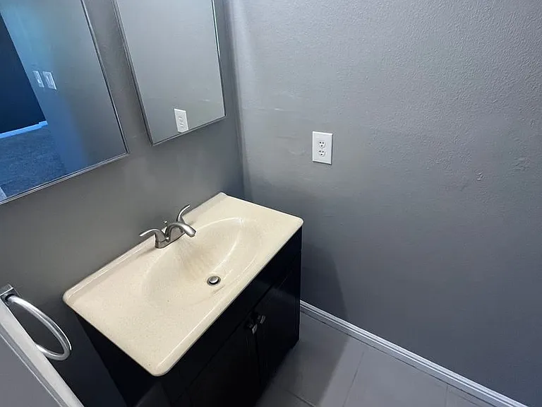 218 W 205 N — Photo 10
