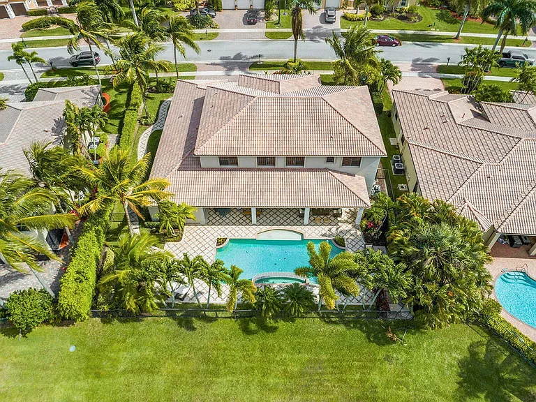 11695 Sunrise View Ln — Photo 36