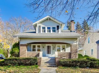 201 S Mitchell Ave, Arlington Heights, IL 60005