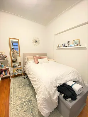 Rented by CitySites Real Estate Group | media 19