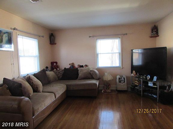 4th image of 14498 Brentwood Ct