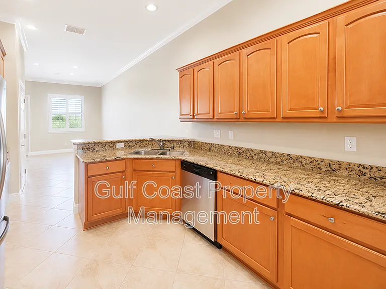 8361 Miramar Way — Photo 5