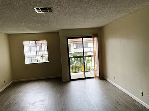 121 S Pacific Ave #8