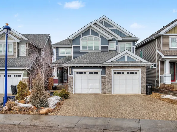 9036 24th Ave SW, Edmonton, AB T6X 2C4