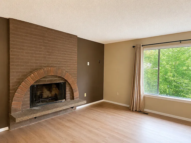 16434 NE 107th Pl — Photo 3