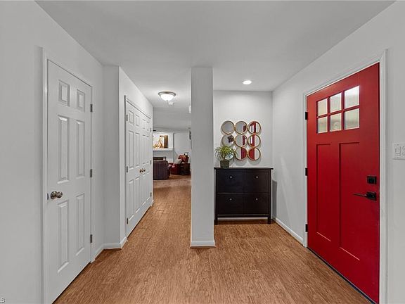 2nd image of 405 Eva Ln