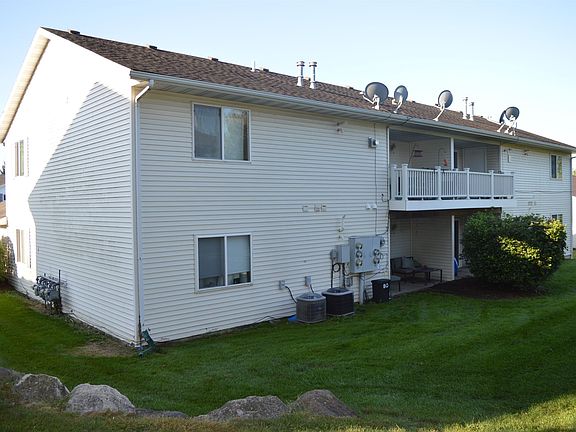 2nd image of 209-215 E School Rd
