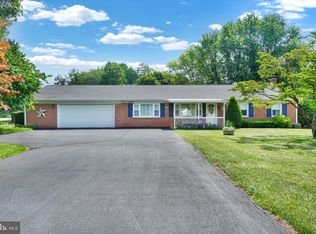 1135 Freysville Rd, York, PA 17406