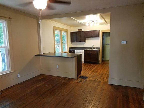 3rd image of 1129 Hamilton Ave NW #1
