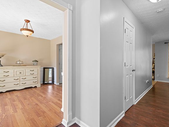 5th image of 3763 Jonathan Glen Way