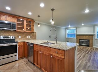 921 2nd Ave APT 2, Kirkland, WA 98033