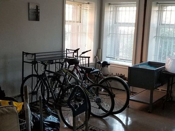 2nd image of 4150-52 Parkside Ave #404