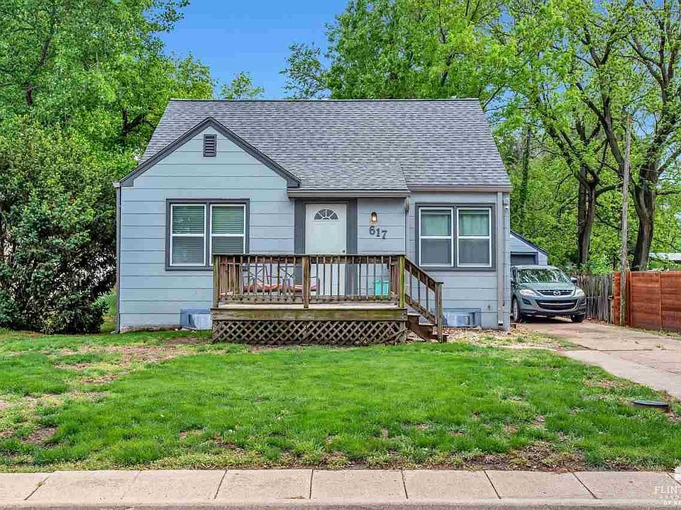 617 Bertrand St, Manhattan, KS 66502 MLS 20231229 Zillow
