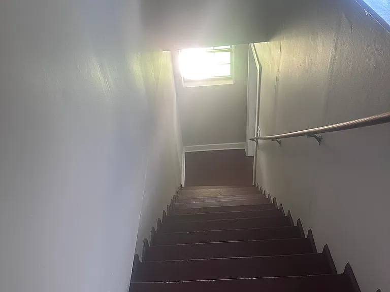 700 Belmont Ave #4 — Photo 8