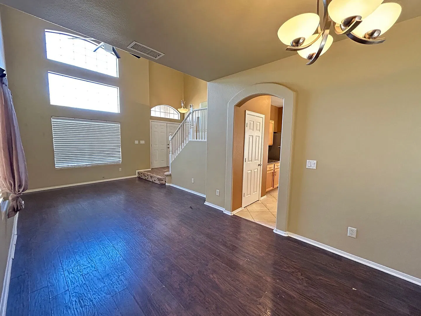 Cozy Home in Gated Community with 3-Bedrooms! — Photo 3