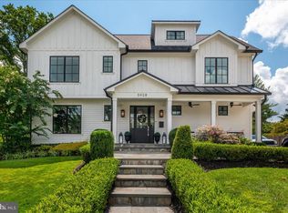 5928 Cheshire Dr, Bethesda, MD 20814