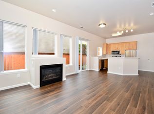 8206 SE Aspen Summit Dr UNIT 60, Portland, OR 97266