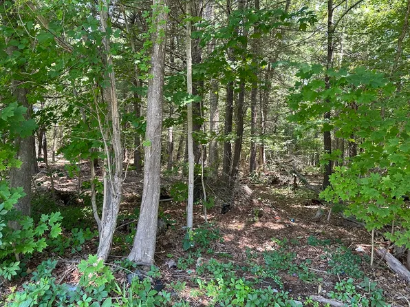 3 Range Ave, Taunton, MA 02780