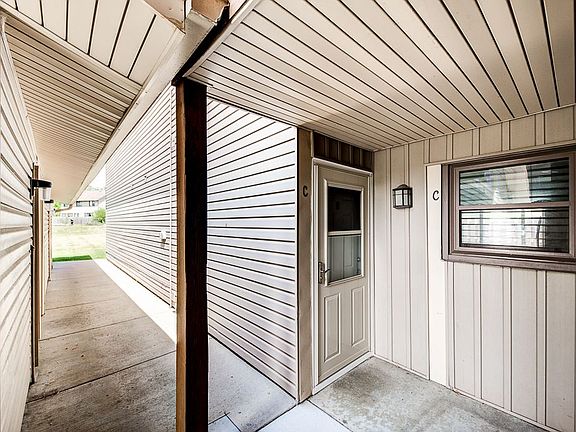 2nd image of 1355 Laguna Ct Unit C