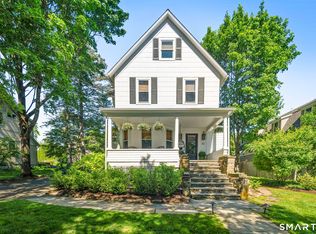 42 Hoyt Street, New Canaan, CT 06840