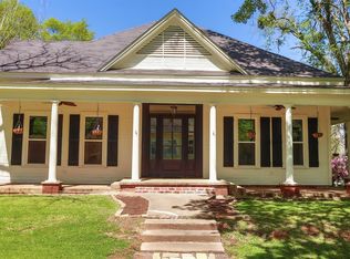 409 E Baker St, Jefferson, TX 75657