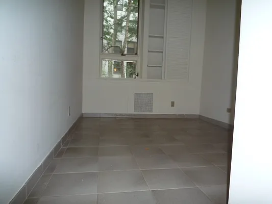 Rented by New Yorker Realty | media 48