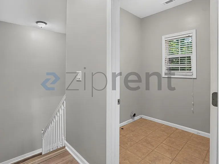 506 Waterford Rd NW — Photo 27