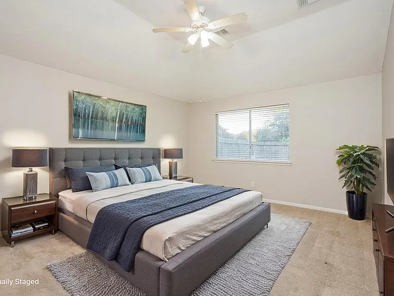 2803 Green Hollow Ct — Photo 10