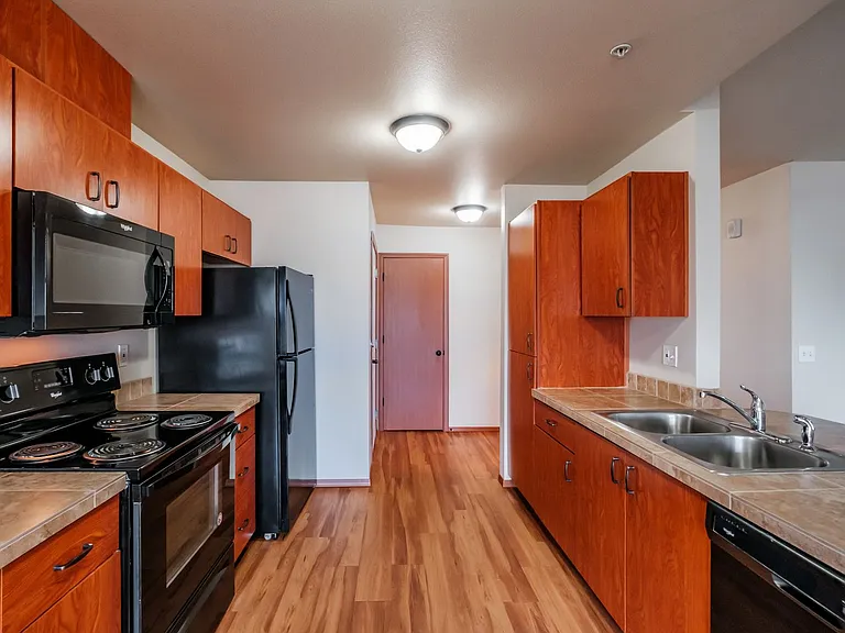 Aspen Place Apartments — Photo 148