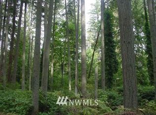 13820 Manzanita Rd NE, Bainbridge Island, WA