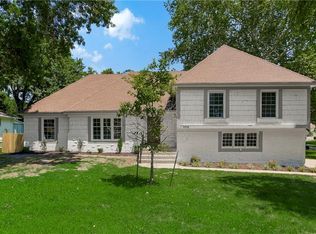 9209 Roe Ave, Prairie Village, KS 66207