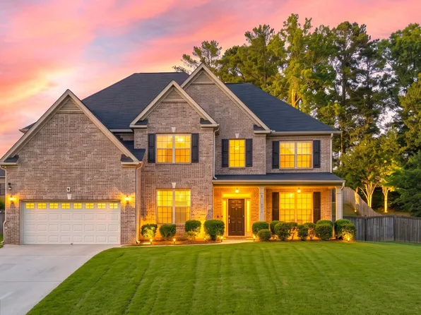 136 Delwood Dr, McDonough, GA 30252