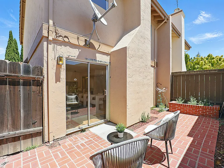656 Ash Ct — Photo 20