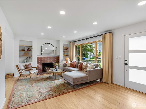 5th image of 7318 54th Avenue NE